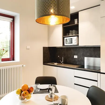 Apartmán Guesthost - Maggiore Flats