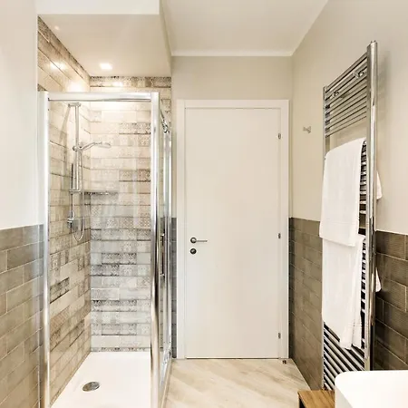 アパート Guesthost - Maggiore Flats *