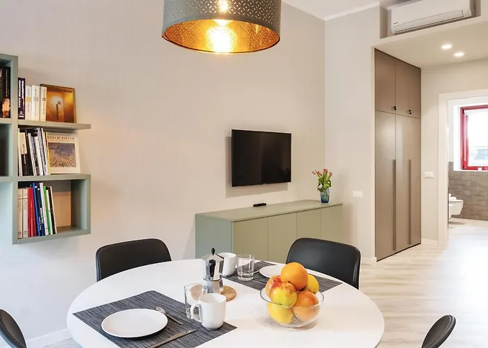 Guesthost - Maggiore Flats * 볼로냐