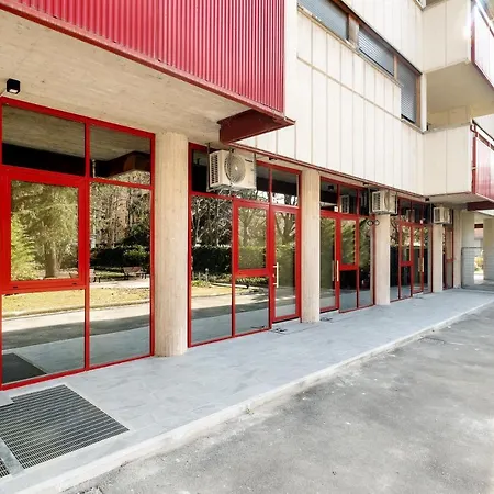 Guesthost - Maggiore Flats بولونيا