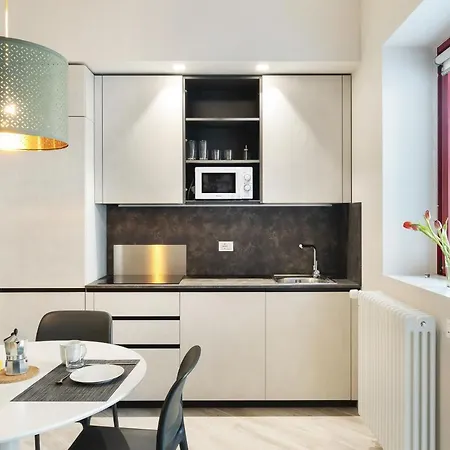 Guesthost - Maggiore Flats * Bolonia
