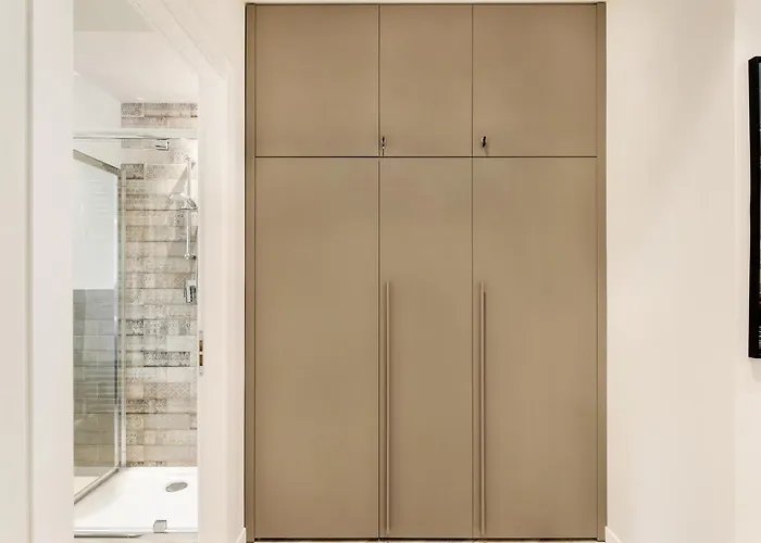 Guesthost - Maggiore Flats * بولونيا